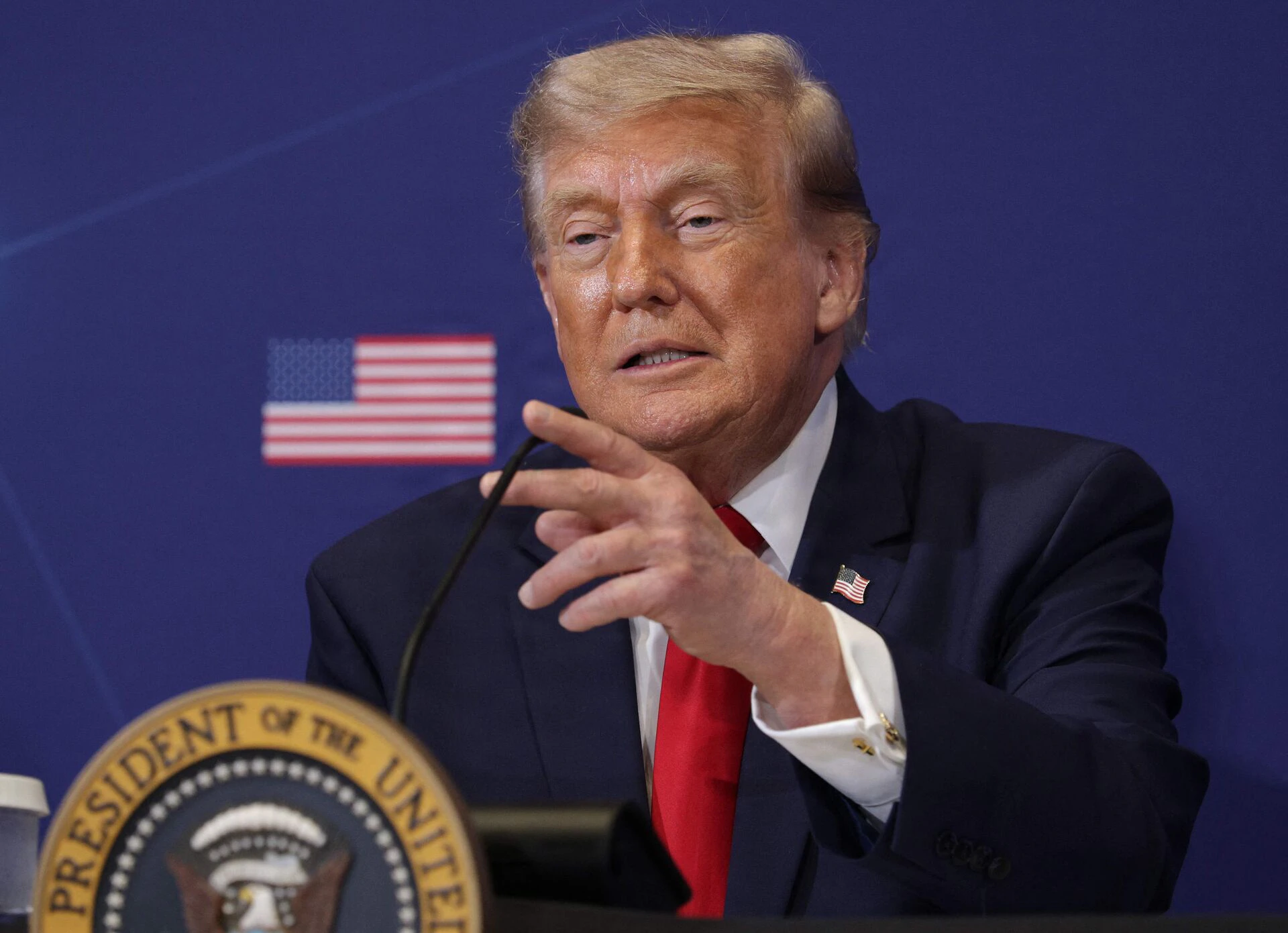 donald-trump-skal-til-vm-finalen-se-og-h-r