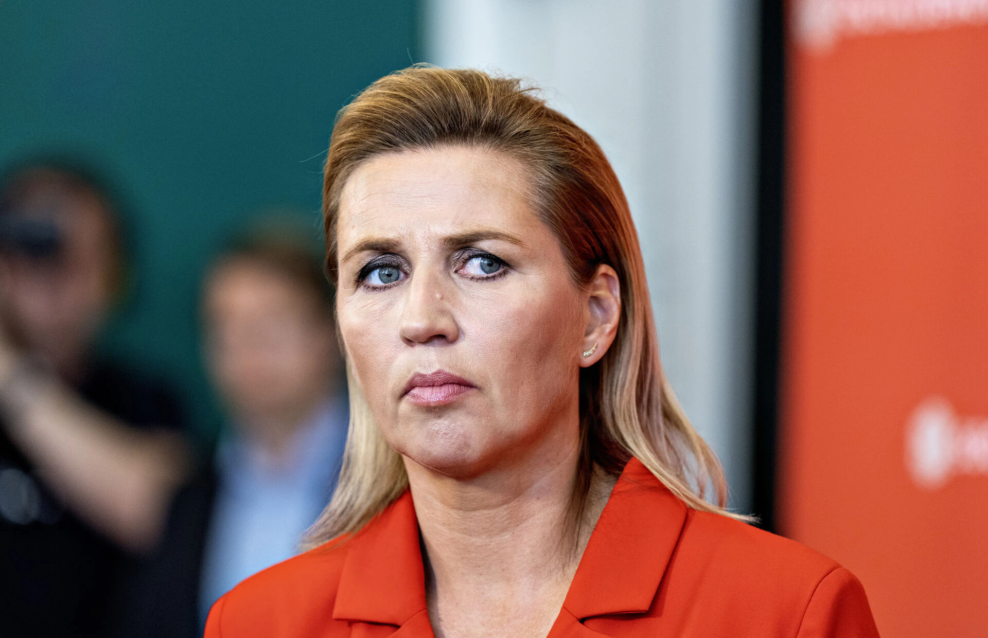 mette-frederiksen-revser-plastikkirurg-jeg-er-tilfreds-med-min-krop