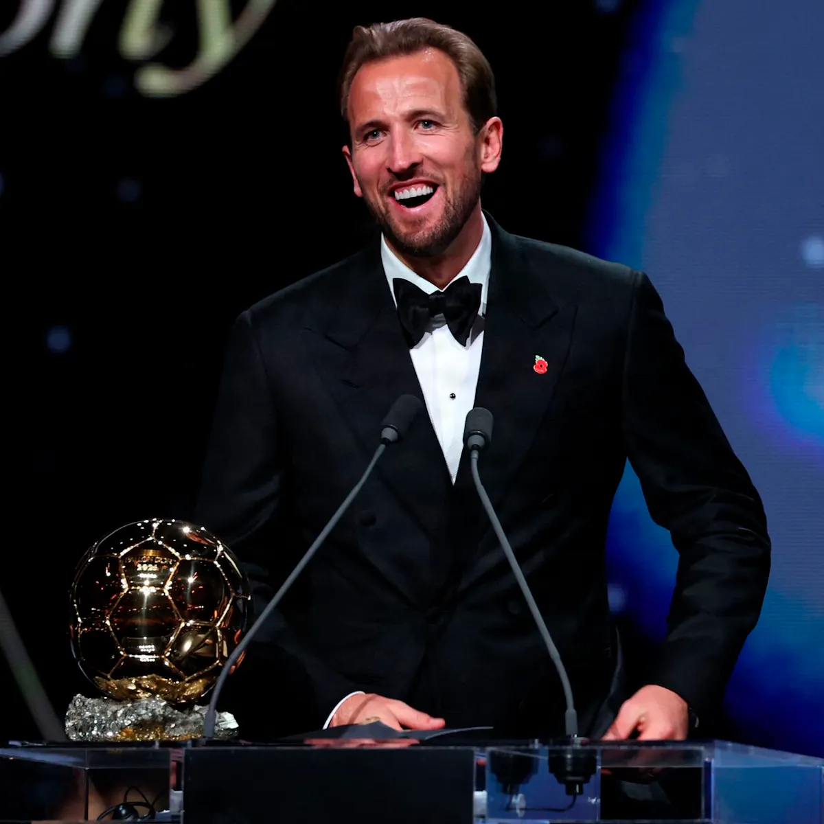 Dkkane Dværg og flasker: Harry Kane fejrede hæder på kendisklub | SE og HØR