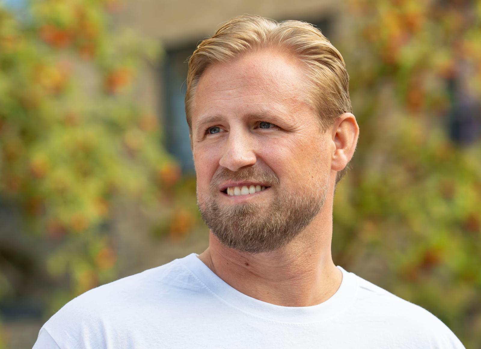 Image accompanying Kasper Schmeichel er flyttet hjem til familien igen, from SE og HØR