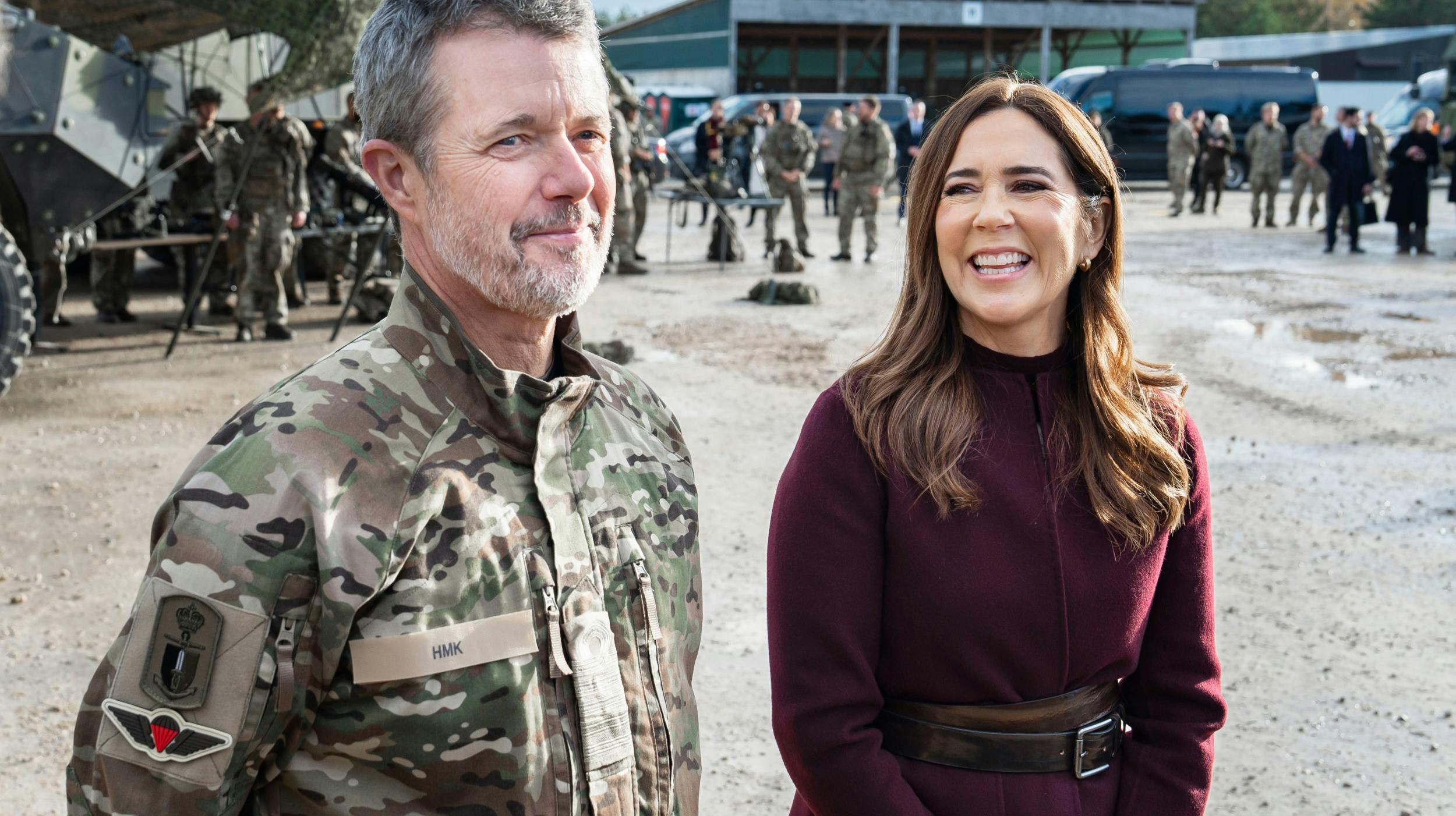 Helt anderledes end Margrethe: Kong Frederik får topkarakter | SE og HØR