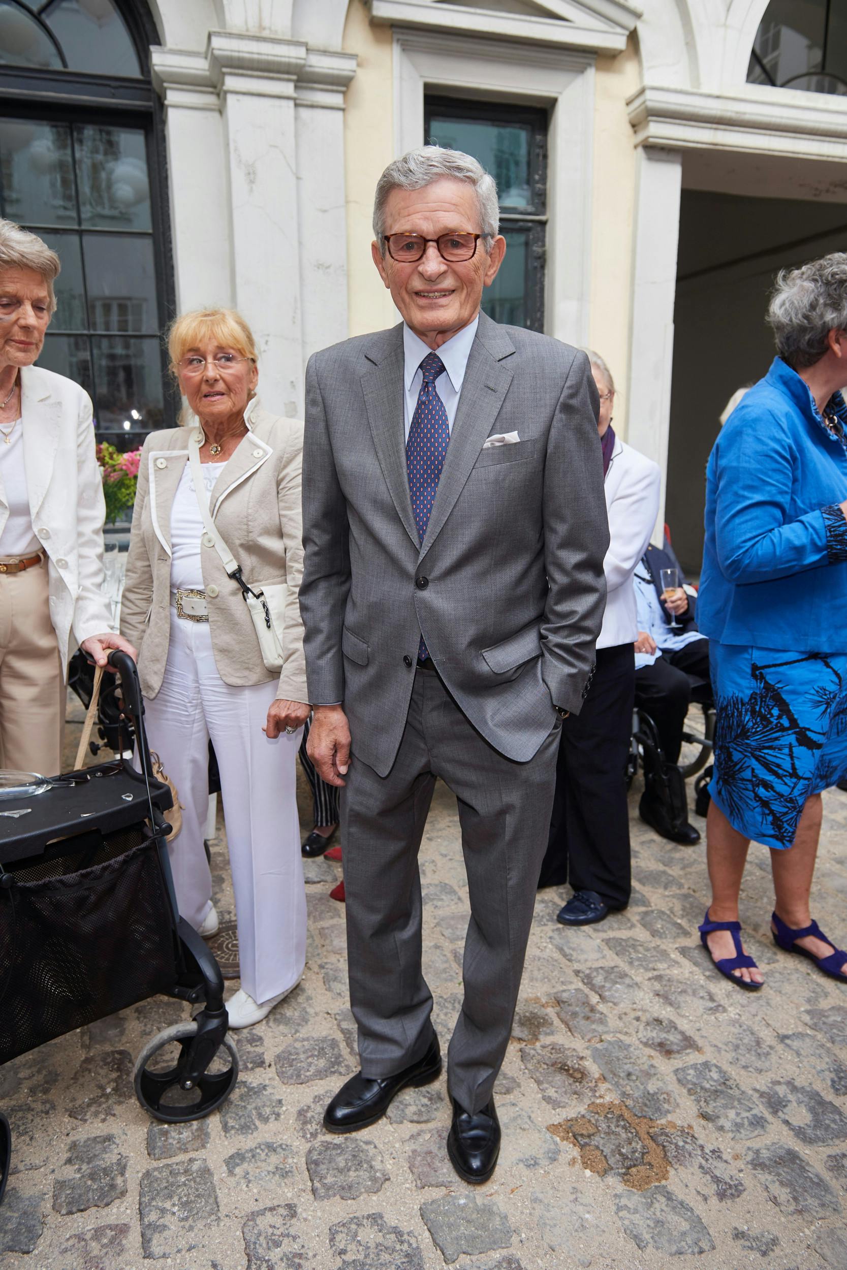 Peter Zobel blev 81 år. Han efterlod en enorm formue til sine fem børn.