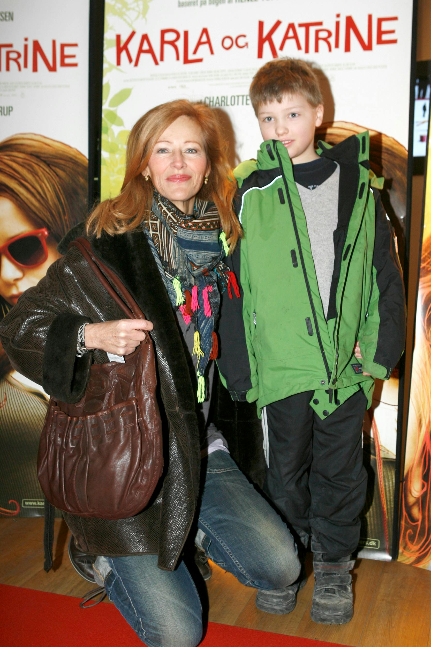 Var der nyt i biffen, skulle der ikke meget overtalelse fra barnebarnets side, før der var dømt farmor-hygge og popcorn i mørket.