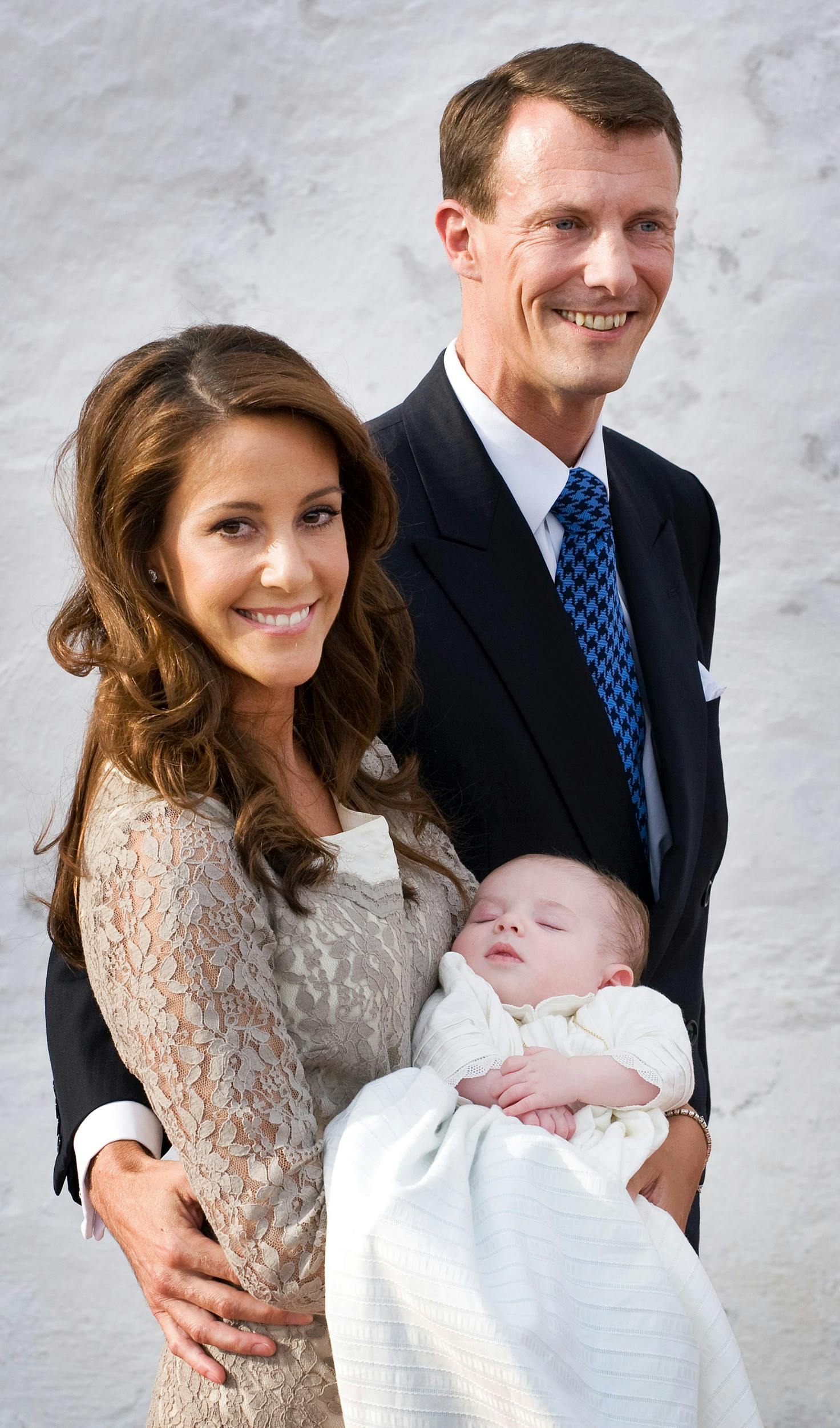 Henrik Carl Joachim Alain  – Maries førstefødte fik navn i 2009. 