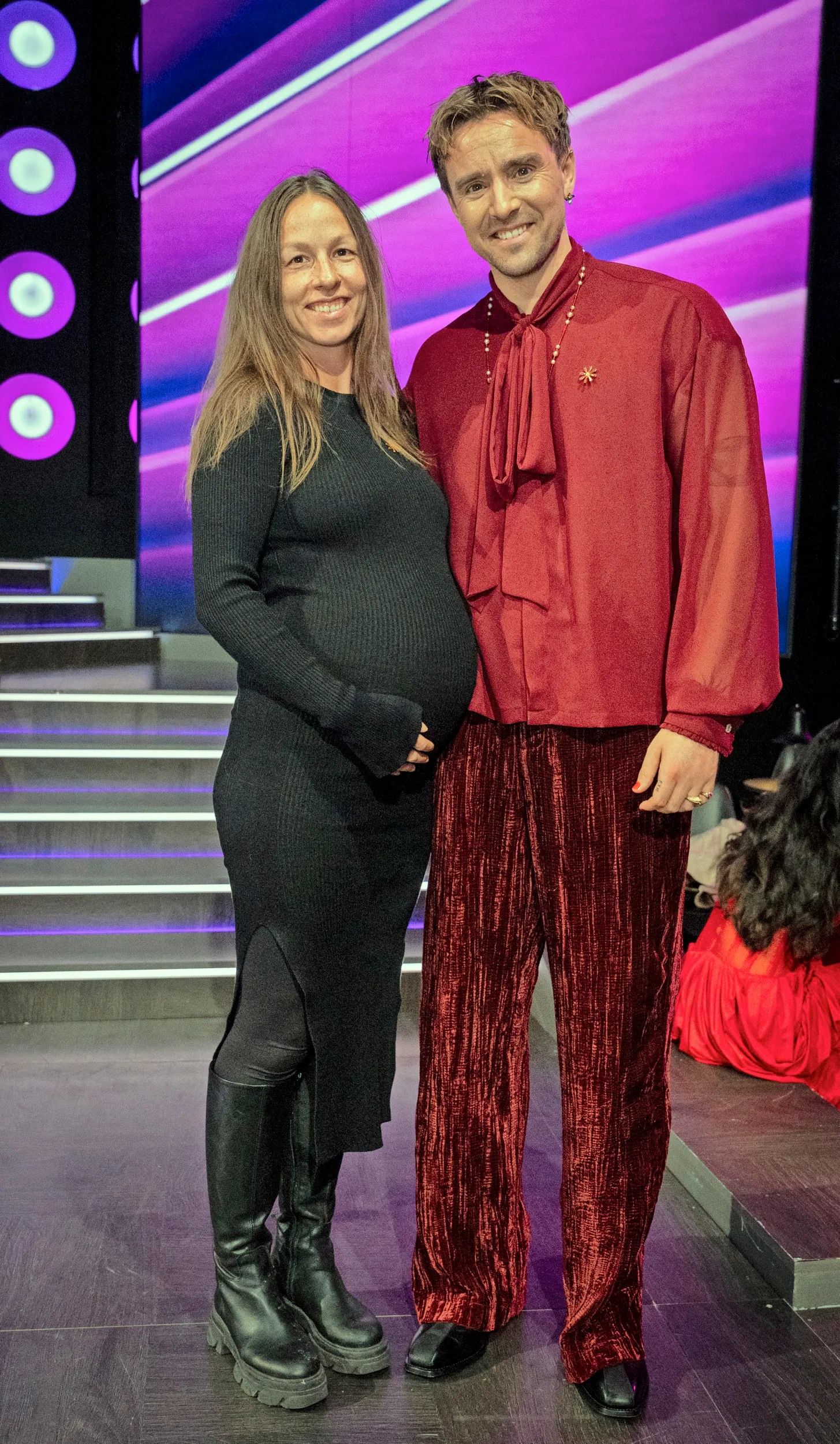 Tv-værten har siden 2021 været gift med Sara-Lisa Schuster-Rossel, som i december fødte parrets første barn.