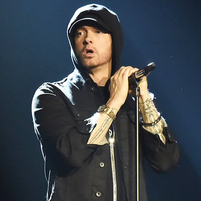 Sur på scenen: Sådan kender vi Eminem!
