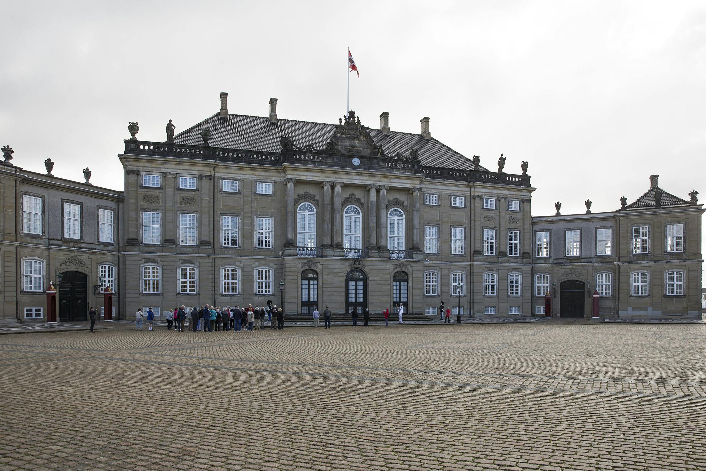 https://imgix.seoghoer.dk/amalienborg_tsl.jpg