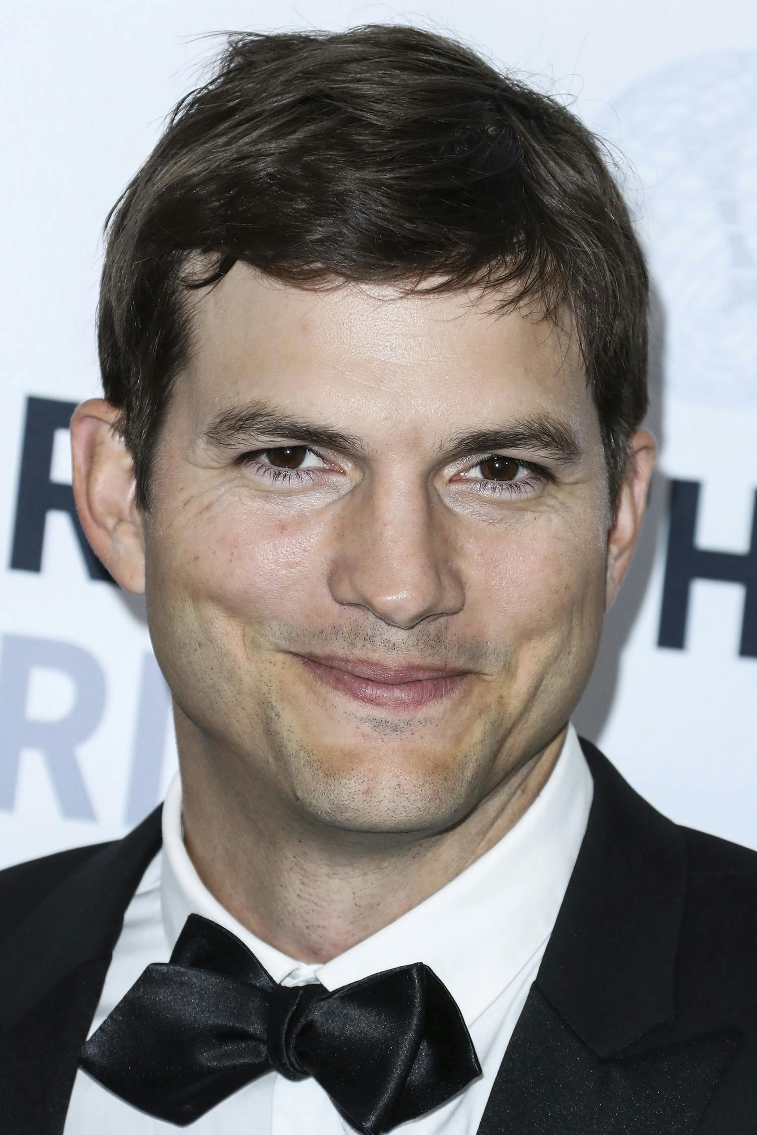 https://imgix.seoghoer.dk/ashton_kutcher.jpg