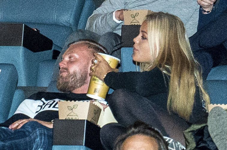 Elvira på et af de sjældne billeder sammen med ekskæresten Kasper Rylander.