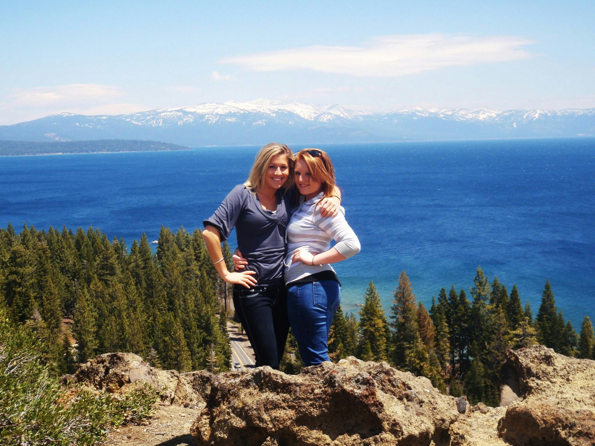 Holly havde mange venner, og i sin sidste hilsen opfordrer hun alle til at bevare venskaber og sætte pris på dem.