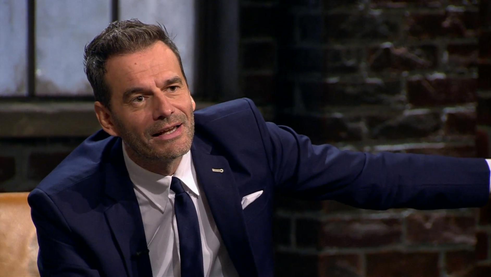 https://imgix.seoghoer.dk/hvad_fanden_har_i_gang_i_jesper_buch_loevens_hule.png