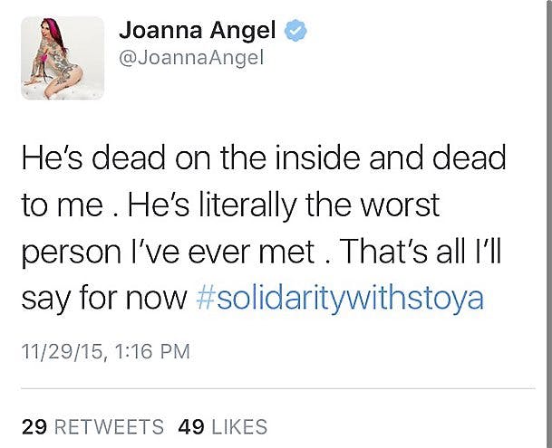 https://imgix.seoghoer.dk/joanna_angel_tweet.jpg