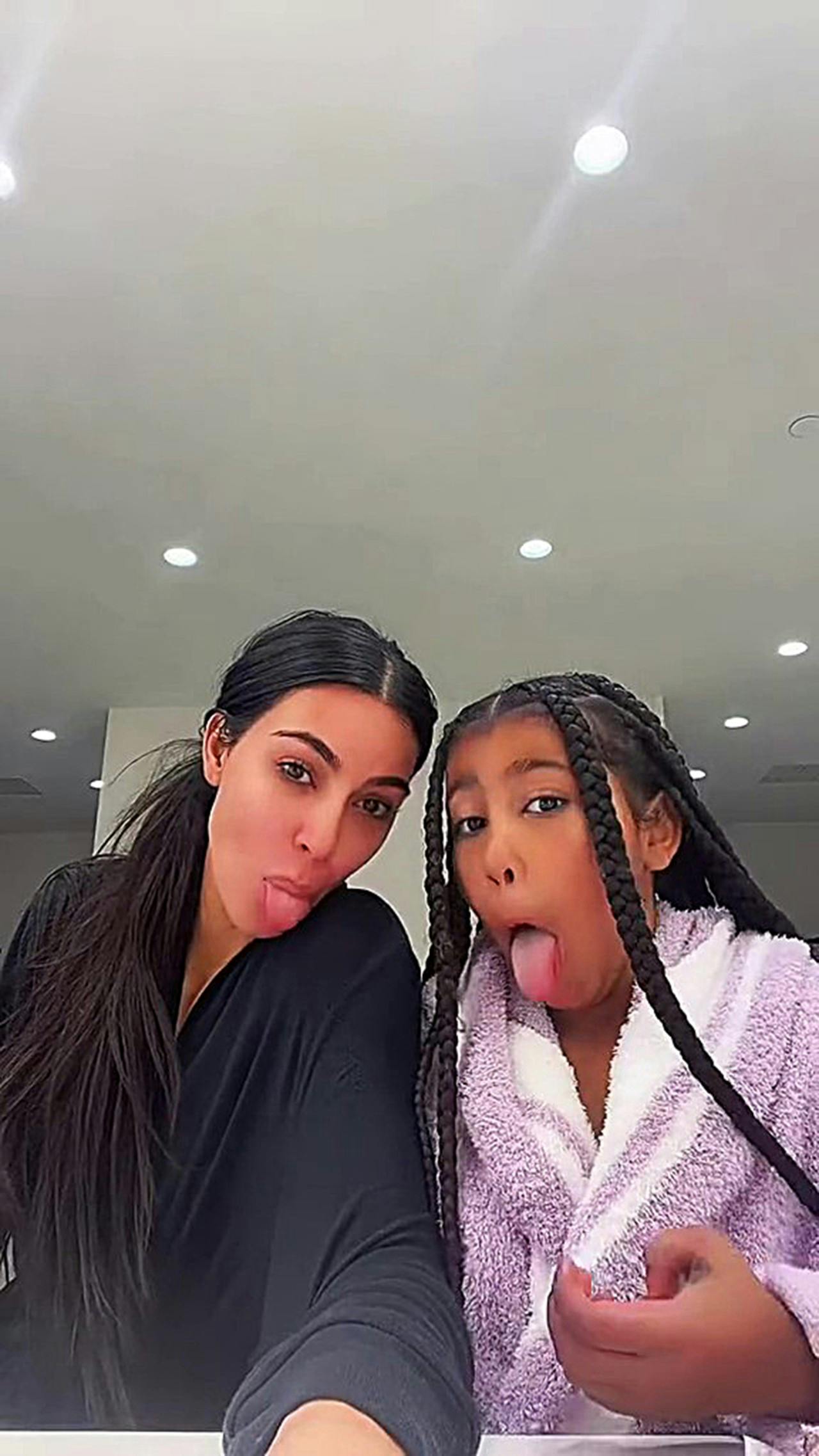 https://imgix.seoghoer.dk/kim-kardashian-kaney-north-west-76-1.jpeg