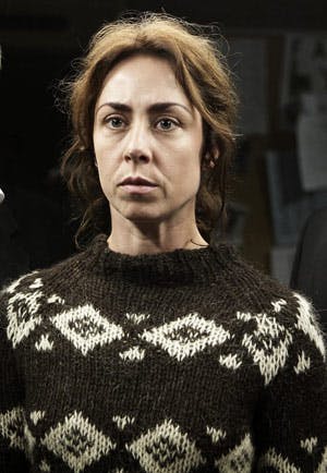 https://imgix.seoghoer.dk/legacy/media/se-og-hoer/2010/film-og-tv/juli/forbrydelsen-sweater300-jpg.jpg