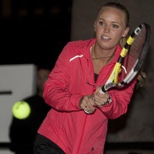 https://imgix.seoghoer.dk/legacy/media/se-og-hoer/2010/kendte-dk/januar/caroline-wozniacki-synger-t-jpg.jpg