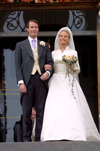https://imgix.seoghoer.dk/legacy/media/se-og-hoer/2010/kendte-dk/juli/carolines-skilsmisse2-jpg.jpg