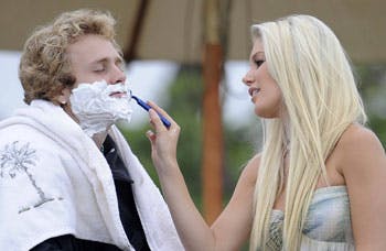 https://imgix.seoghoer.dk/legacy/media/se-og-hoer/2010/kendte-udland/september/heidi-montag-barbertekst-jpg.jpg