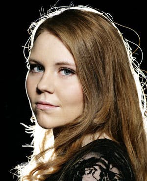 https://imgix.seoghoer.dk/legacy/media/se-og-hoer/2010/musik/februar/ung-anna-jpg.jpg