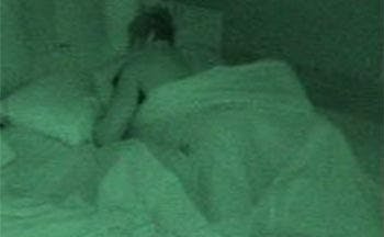 https://imgix.seoghoer.dk/legacy/media/se-og-hoer/2010/tema/paradise-hotel-2010/ph6peterikkeprostituerettek-jpg.jpg