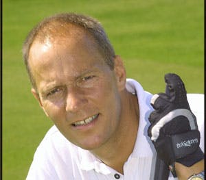 https://imgix.seoghoer.dk/legacy/media/se-og-hoer/kendte-udland09/december/henrik-knudsen-tiger-jpg.jpg