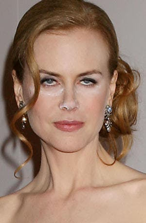 https://imgix.seoghoer.dk/legacy/media/se-og-hoer/kendte-udland09/december/nicole-kidman-hvid-naese-tek-jpg.jpg