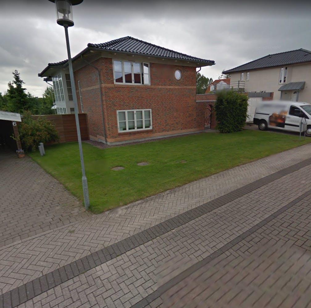 https://imgix.seoghoer.dk/mads_pedersen_villa_holbaek_googlemaps.png