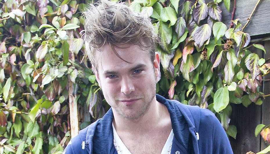 Silas Holst' baby kommer ikke til at få far på barsel.