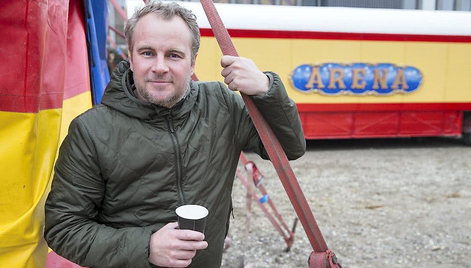 Uffe Holm anede ikke, at han havde et tæskehold på nakken.