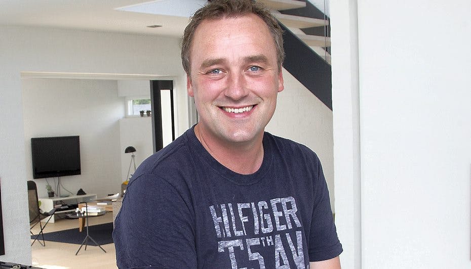 Efter optagelserne af "Hammerslag" holdt Peter en velfortjent ferie med familien