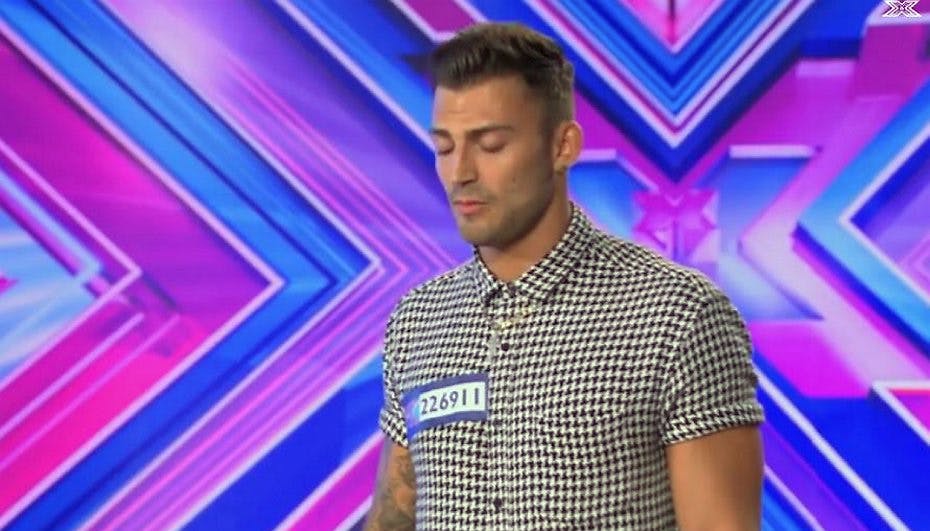 Denne video viser øjeblikket, hvor Jake Quickenden med ét rører alle fire dommere i den britiske udgave af X Factor