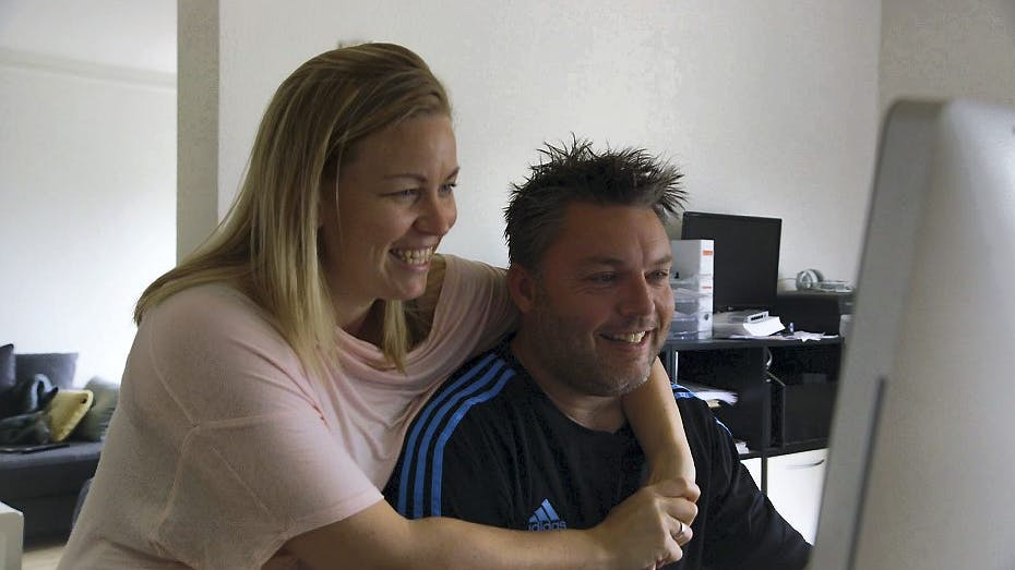 Christina og Jesper fra DRs dokumentarserie "7-9-13" er blevet forældre til en lille søn.