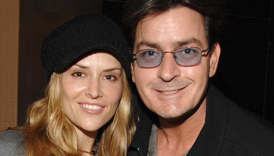 Charlie Sheen og Brooke Mueller beskytter hinanden