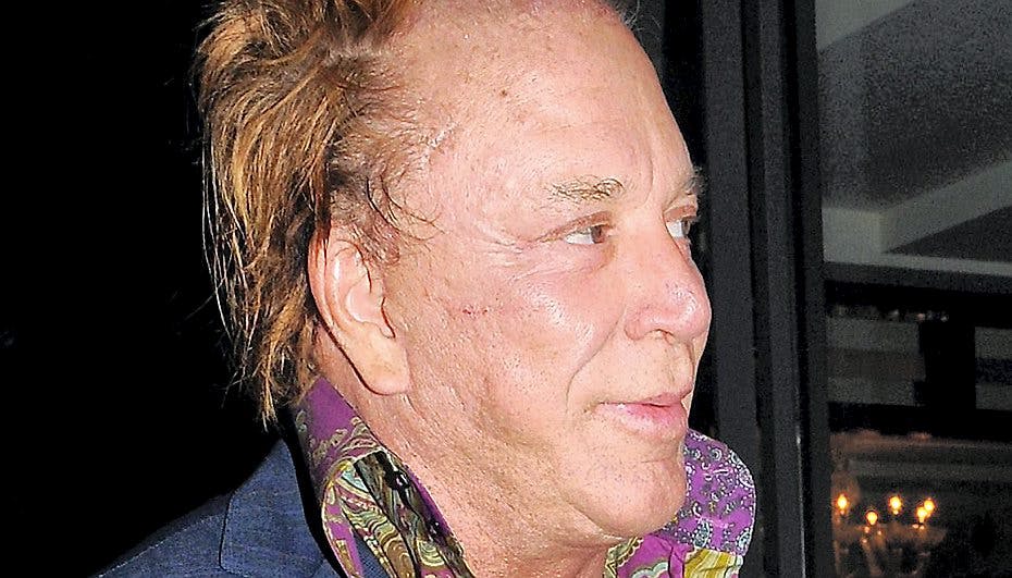 Mickey Rourke ser ikke klassisk godt ud