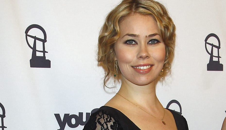 Lyden af små fødder, der løber hen over gulvet. Underskønne Birgitte Hjort Sørensen drømmer om børn