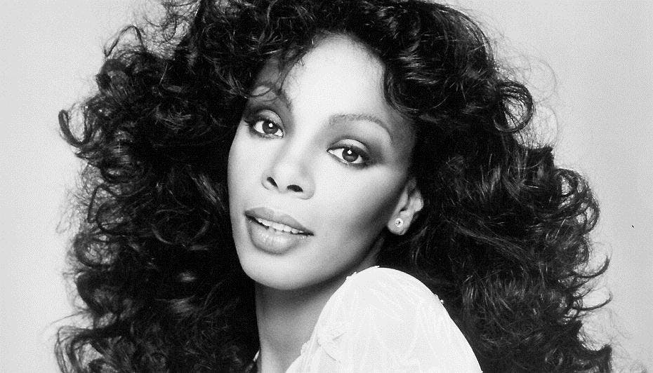 En dame med stil. Donna Summer fotograferet, da hun var allermest hot