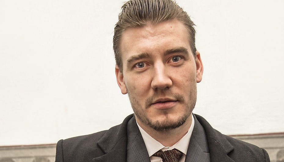 Nicklas Bendtner har et sjældent øjeblik sin søn