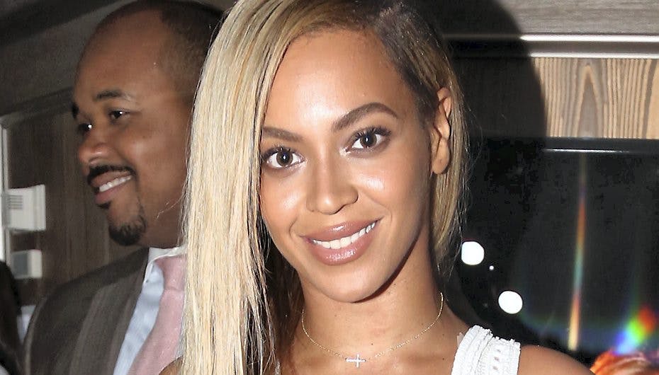 Beyonce viser os endnu engang, hvordna gud har skabt hende
