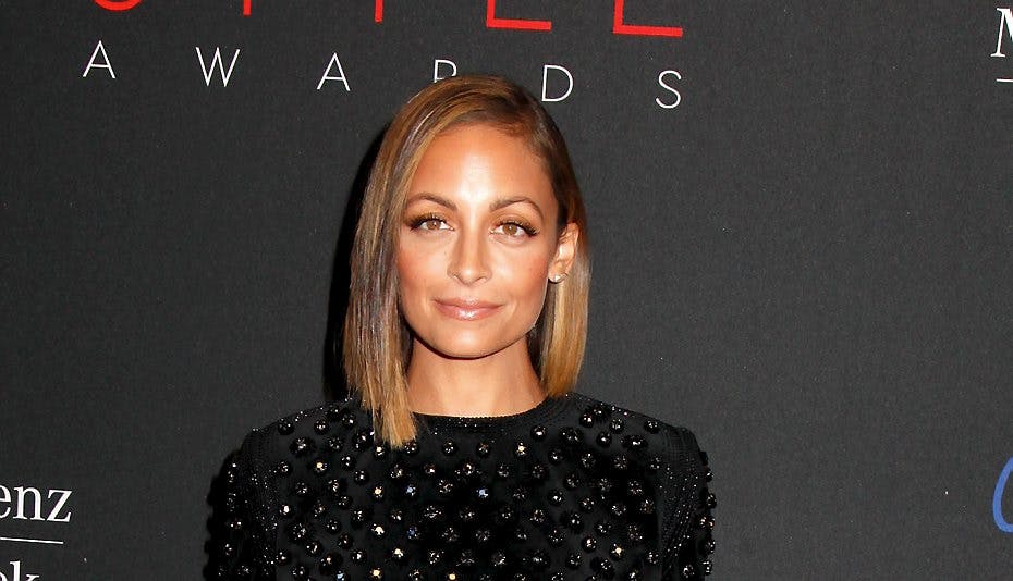 Nicole Richie er en modebevidst kvinde, der ofte prøver tidens tendenser af