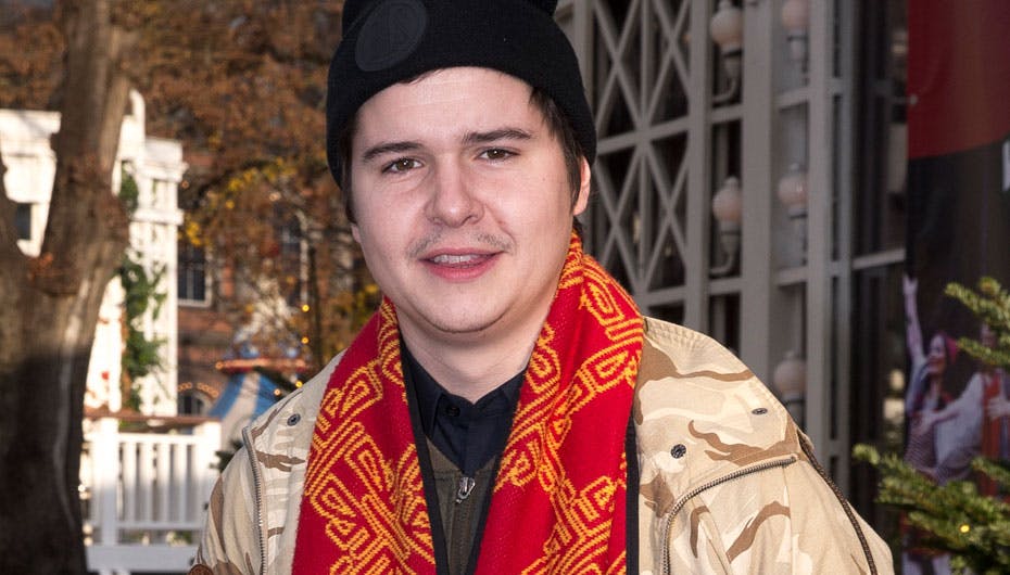 Lukas Graham har en tradition med at lave mad til de fattige op til jul