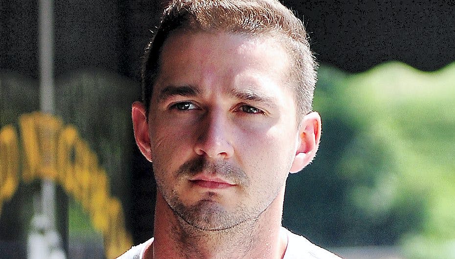 Det lyder ikke kedeligt at gå i byen med Shia LaBeouf