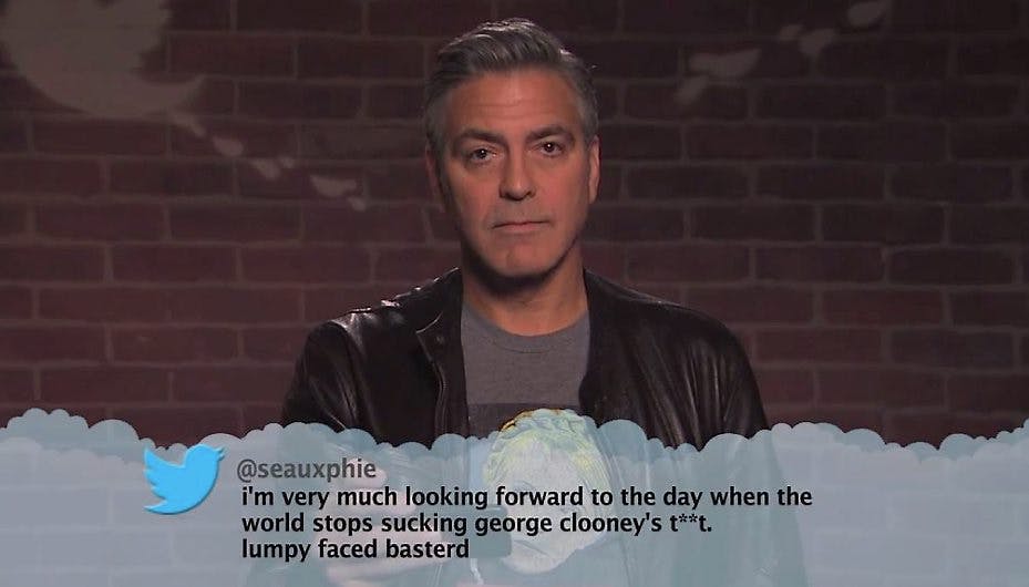 George Clooney læser et ubehagelig tweet op om ham selv for rullende kameraer