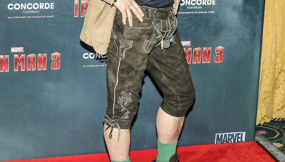 Hvem bærer mon disse - for en Hollywood-stjerne - spøjse bukser?