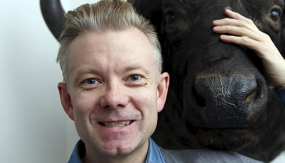 Det lykkedes Casper Christensen og hans team af komikere fra FunnyHaha fuldstændigt at narre folkene bag modeugen