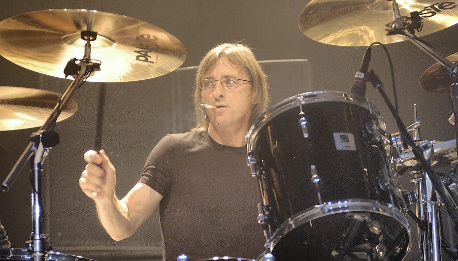 Phil Rudd da han stadig sad bag trommerne