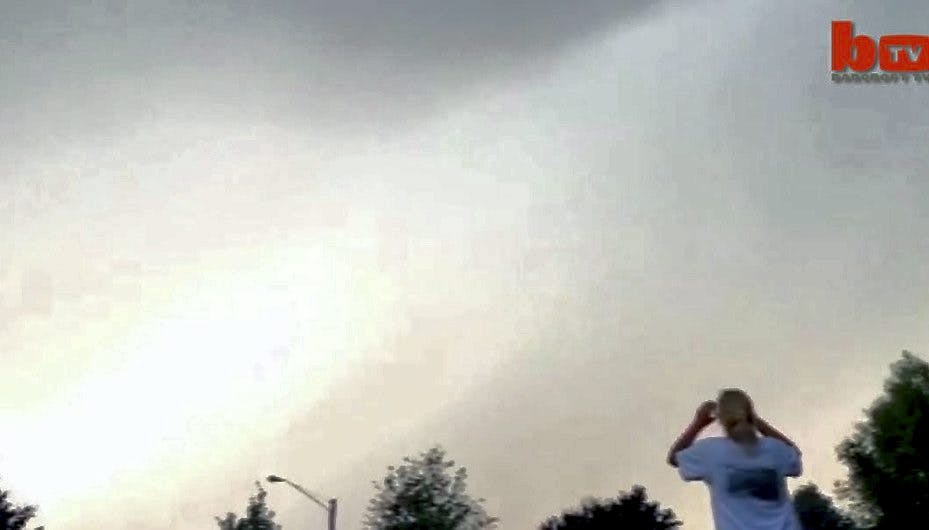 En kvinde fra Californien var tæt på at blive ramt af lynet under et kraftigt uvejr 19. august
