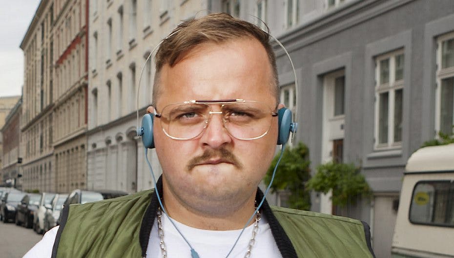Magnus Millang er vant til at spille sjove roller i Danish Dynamite