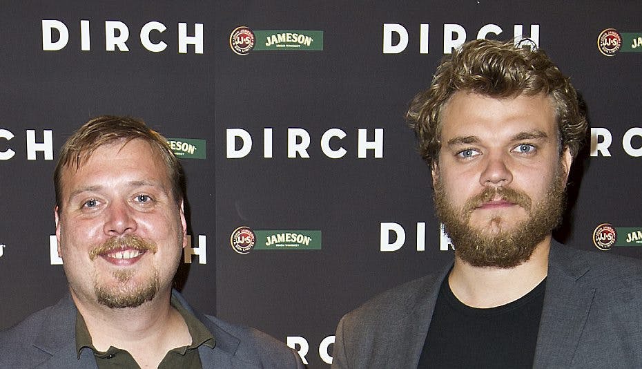 Se skuespillergutterne Bro og Asbæk som Mogens Glistrup og Simon Spies