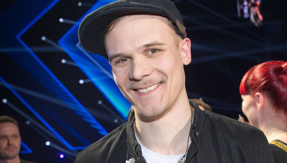 Nu kommer Chrestens første single efter han vandt X Factor 2013. Han kommer forbi X Factor på fredag og synger den