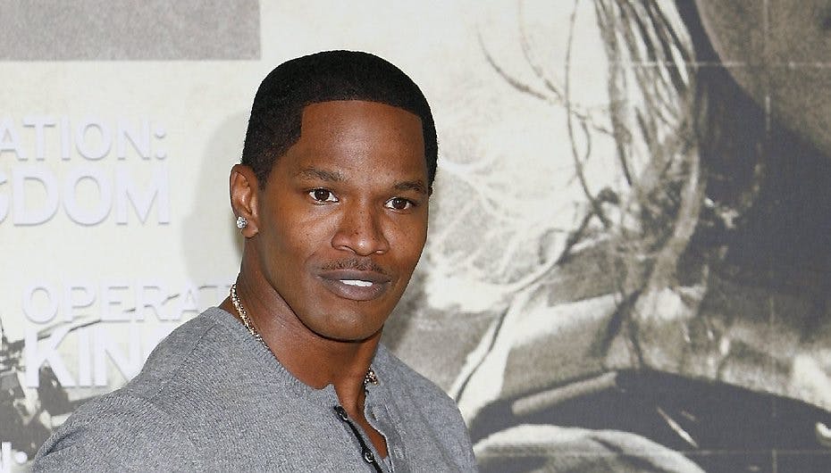 Jamie Foxx skulle synge nationalsangen til boksekamp i weekenden