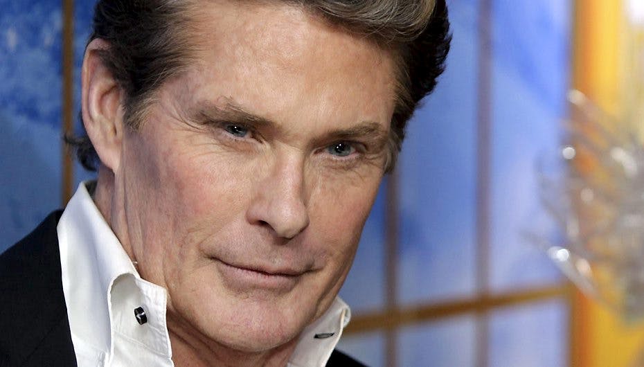 Strandløven David Hasselhoff er knap så charmerende, når han spiser